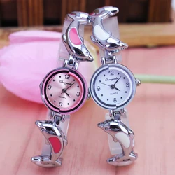 2024 vendite calde braccialetto orologi da donna Lady Crystal Dress orologio da polso al quarzo Cartoon Dolphins Fashion Personality Girls Watch