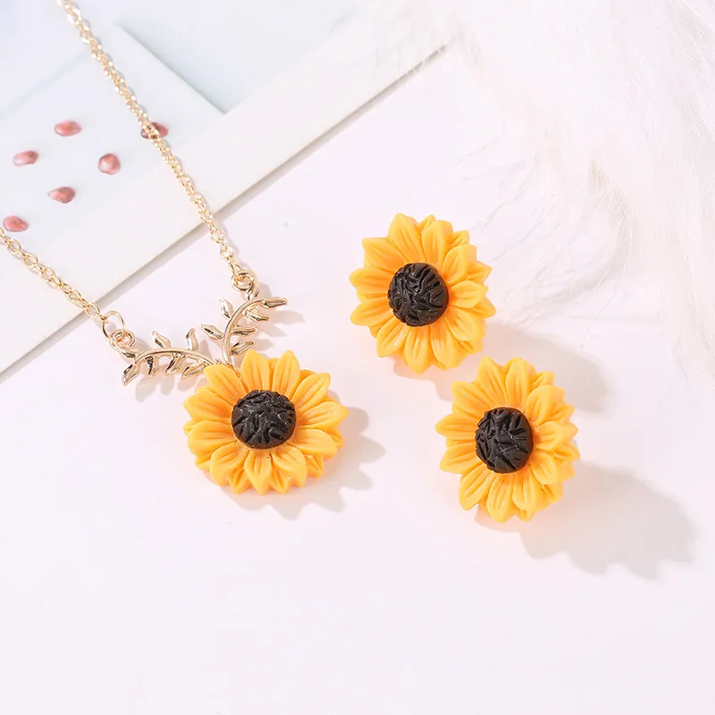 Fashion Pearl Sun Flower Elegant Necklace Pendant For Women Jewelry Accessories Sunflower Choker  Wedding Jewelry