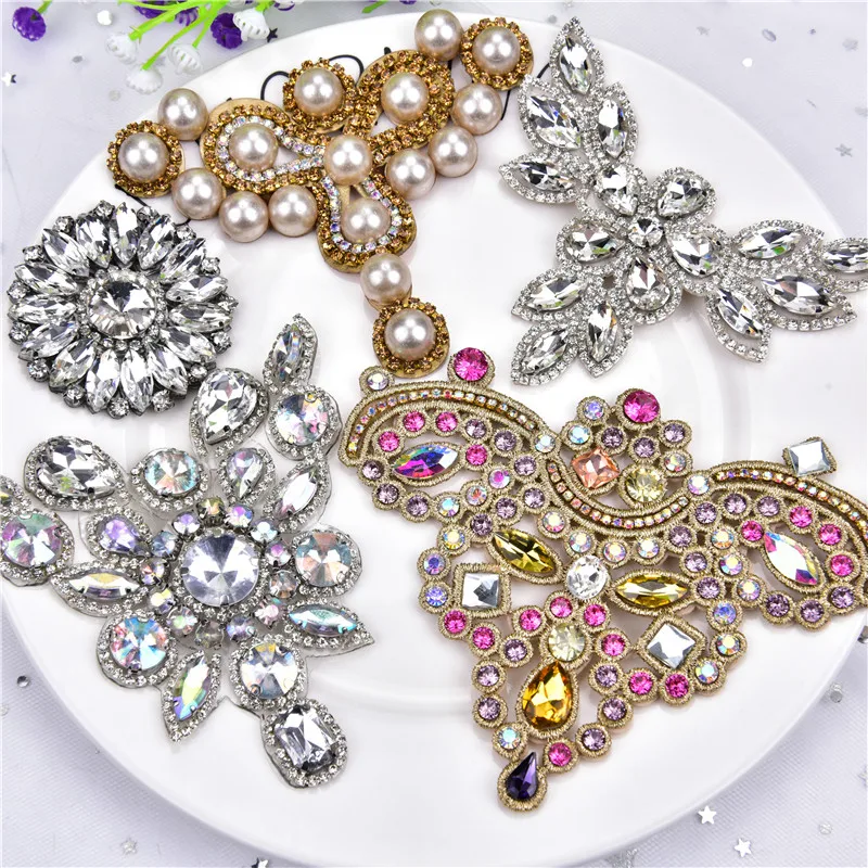 2Pcs 3D Sew On Patch Rhinestones Pearl Shoes Flower Applique Sequin Beads Motifs For Crystal High Heels Clothing Hat Accessories