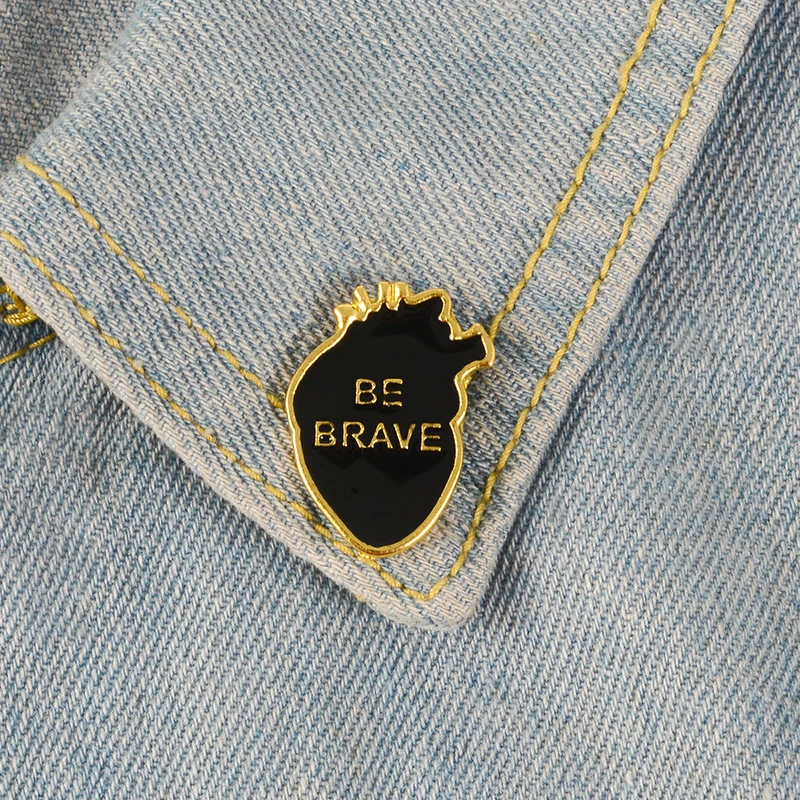 Freiheit Herz Emaille Pin Sternen Herz Mutig Katzen Blutrünstiger Umarmung Broschen Tasche Kleidung Revers Pin Abzeichen Schmuck Geschenk Arzt – Detail 5