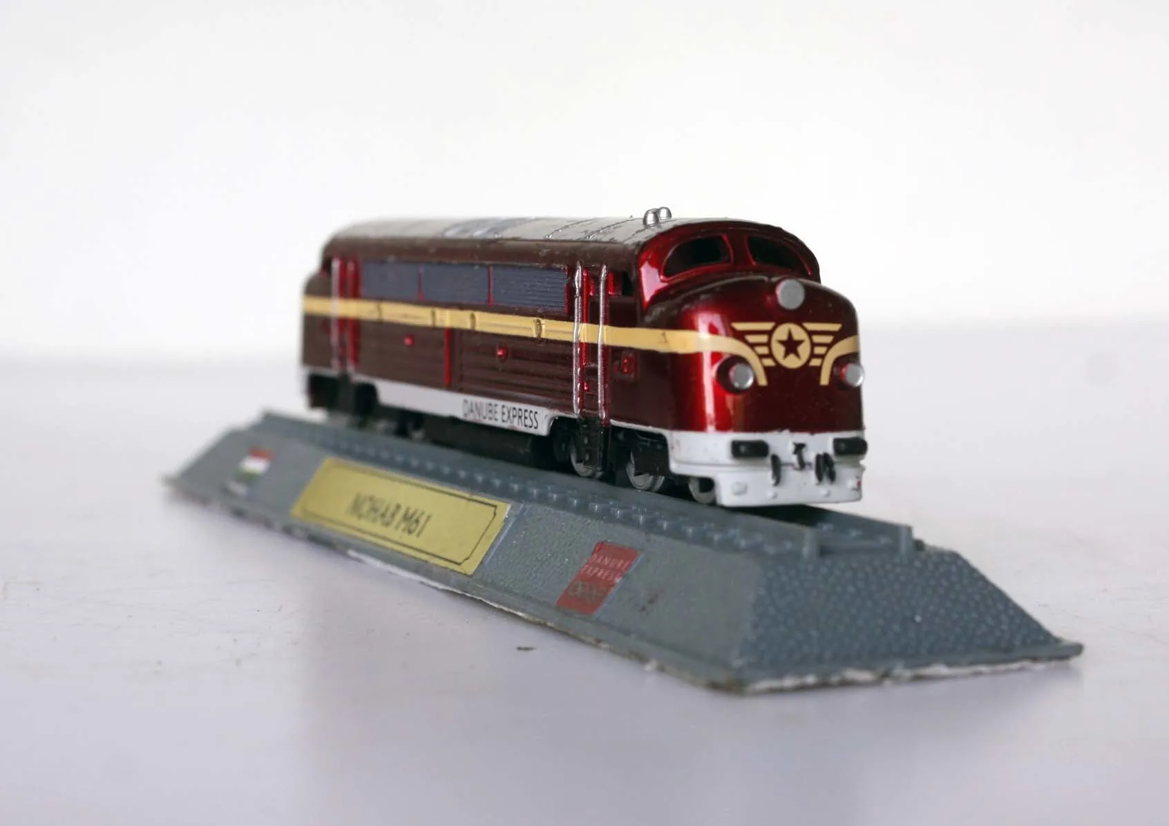 1/160 New Die Casting Metal N Ratio Static Train Model Shows Exquisite Workmanship, Collection Of Gifts