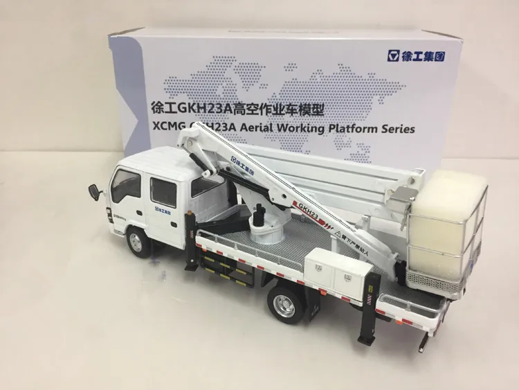 Collectible Alloy Model Toy Gift 1:35 Scale XCMG GKH23A Aerial Working Platform ISUZU Truck Vehicle DieCast Toy Model Display