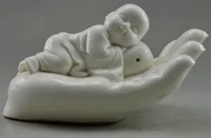 5.9 inch / Exquisite Lovely Chinese Dehua white porcelain  Buddhism sleeping boy in Buddha's sculpture
