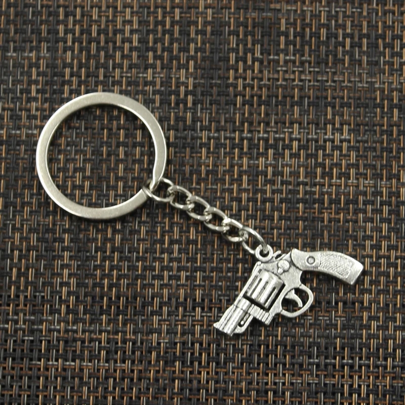 Fashion 30mm Key Ring Metal Key Chain Keychain Jewelry Antique Bronze Silver Color Plated Pistol Revolver Gun 29x22mm Pendant