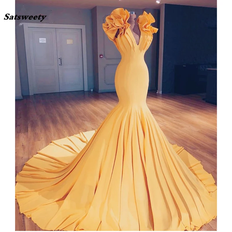 Saudi Arabic Yellow Mermaid Prom Dresses Special Designed Long Ruffles On Shoulder Abiye Elastic Bridesmaid Dresses