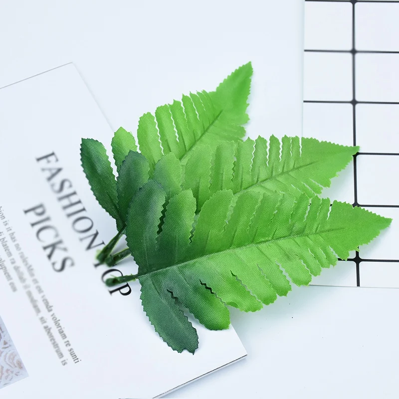 20pcs Fake Green Leaves Cheap Silk Fern Leaf Christmas Wreath Wedding Home Decor Flowers Artificial Plants Diy Gifts Candy Box