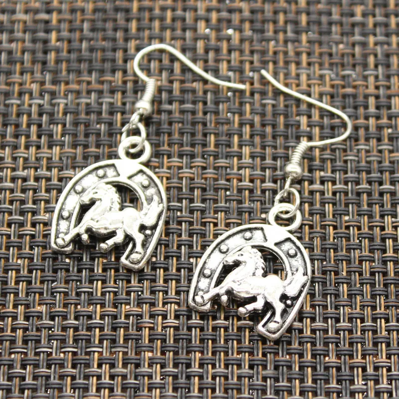 

New Fashion Handmade Lucky Horseshoe Good Luck Horse Pendants DIY Earrings For Women Party