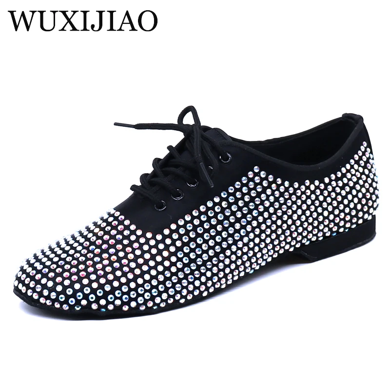 WUXIJIAO Latin Dance Shoes Men\'s Satin rhinestone Ballroom Dancing Shoes Men Soft Bottom Social Party Shoes Low Heel 2cm