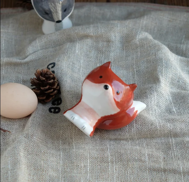 Creative Fox Egg Tray Ceramics Egg Boiler Squirrel Shap Tableware Decoration Lovely Kitchen Tools Egg Cups Egg Holder ZL006