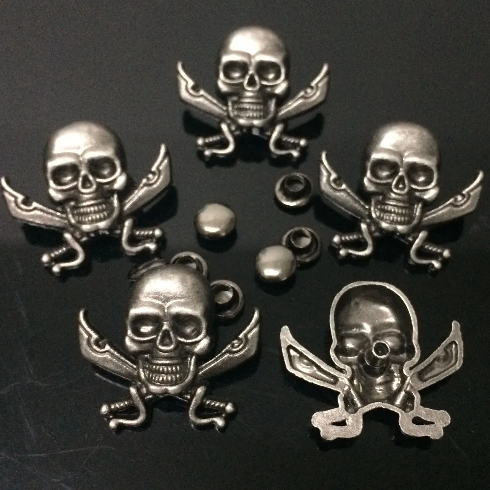 New 30PCS 23X20MM Antique Silver Cross Bone Skull Head Studs Rivet Punk Spike Shoes Belt Bag Bracelets Accessories Leather Craft