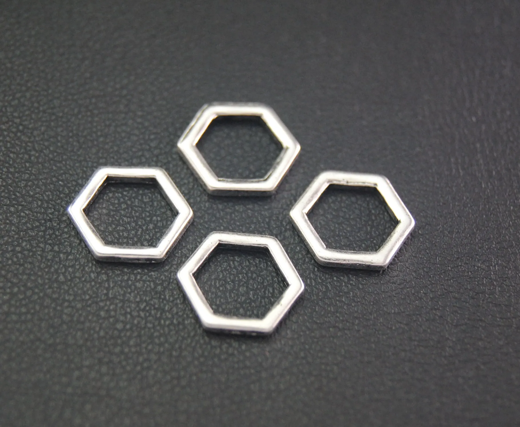 50pcs  Silver Color Geometry Hexagon Honeycomb Shape Charm Connector DIY Necklace Bracelet Bangle Findings 10mm A2031