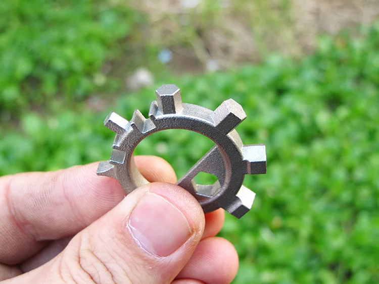 10PCS Multifunctional Gear Outdoor Octopus Shape Keychain Screwdriver Repair Tools 12 Function Kits Self Defense Selfdefense