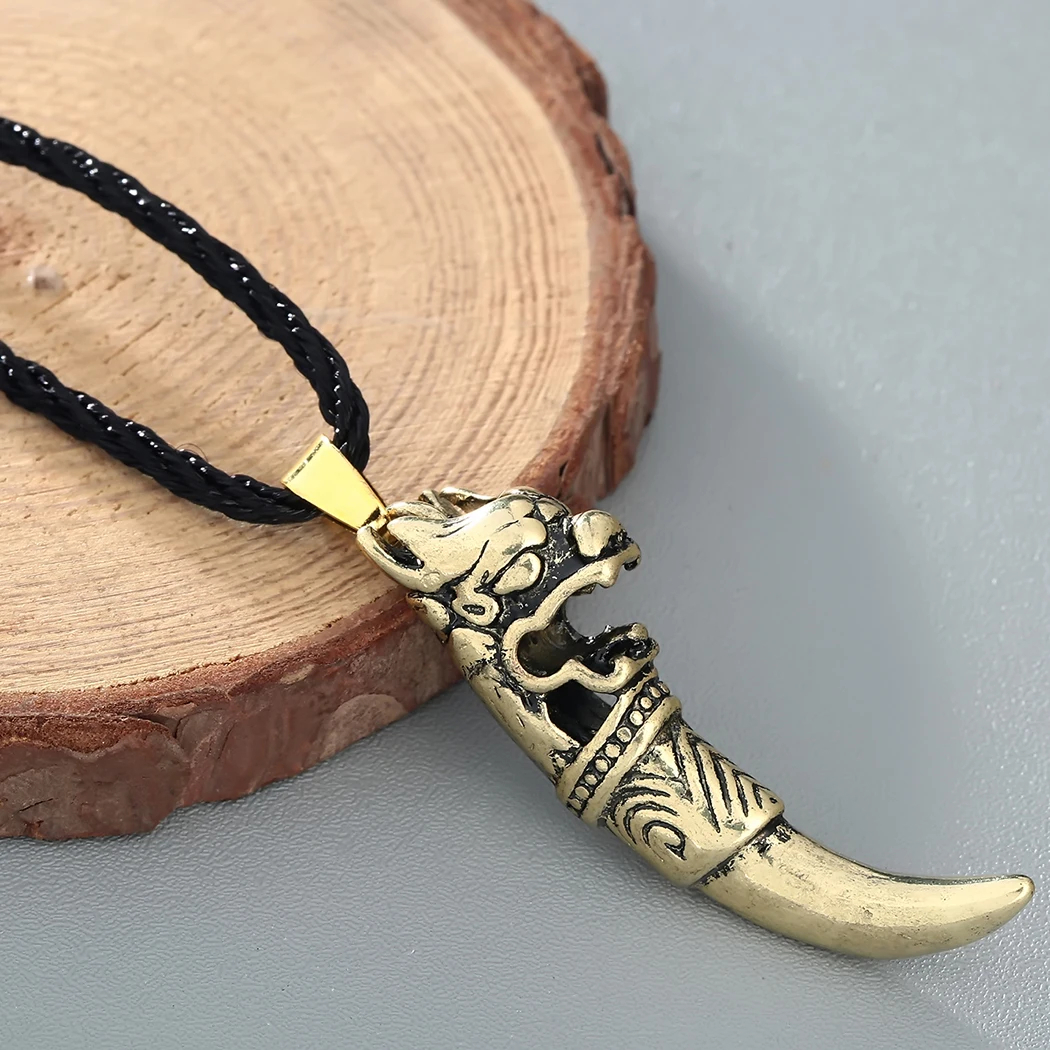 Cxwind Punk Fashion Brave Men Wolf Tooth Spike Pendant Necklaces Men Personality Male Amulet Necklace Jewelry for Friends Gift