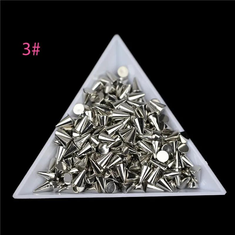 100pcs 3*3mm Arrow Rivet Decoration Nail Art Punk Spikes Stud Nail Art Tip Decoration Rivet Metallic DIY Nail Art Ornaments