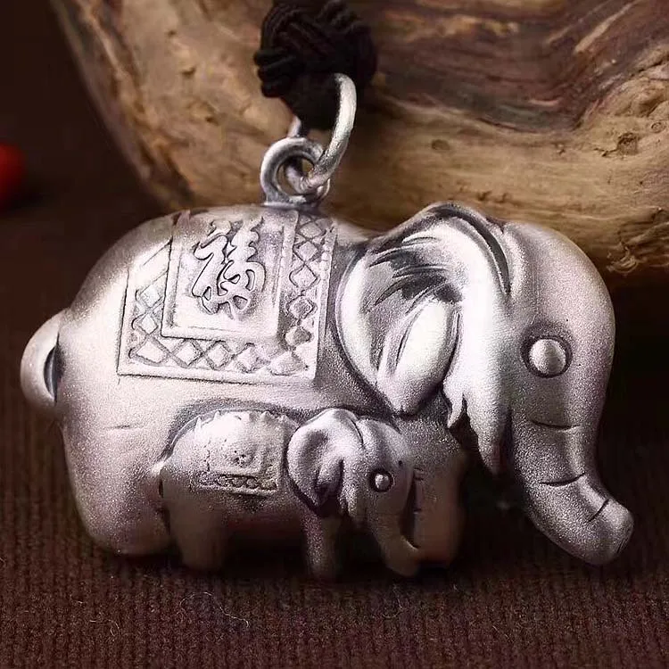 

925silver archaize, elephant in the elephant pendant silver pendant silver elephant pendant necklace pendant with cowhide rope