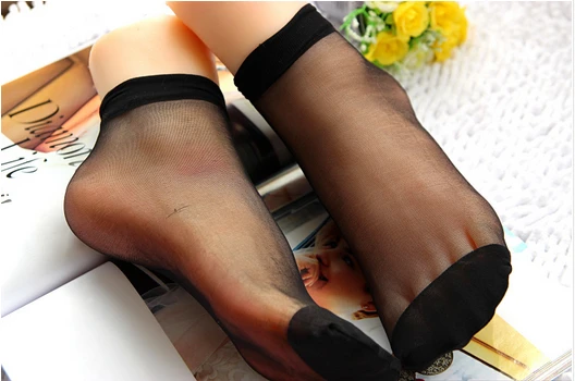 Free shipping!Fake Feet,silicone feet and feet/fetish sex, realistic mannequin feet, ring display ,Sexy Woman Foot