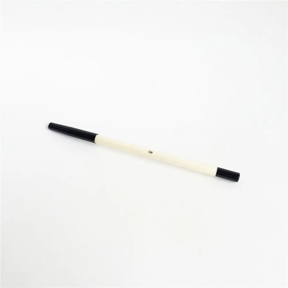 bdbeauty Wood Handle Lip Brush with Cap - Precision lipstick Stain or Gloss Applicator - Beauty Makeup Brush Blending Tool