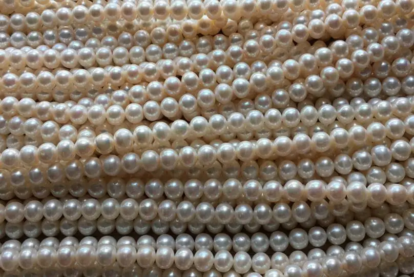 Genuine AAA Natural Pearl 8X9mm white freshwater pearl loose beads DIY gift one strands Hole Approx 1mm 37CM 15''