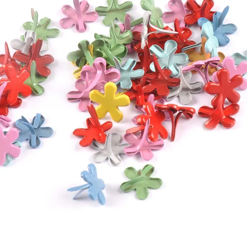 50pcs 12x14mm Mix Flower Pattern Brads Scrapbook Paper Crafting Embellishment Fastener Brad Metal Crafts For DIY Decor c2161