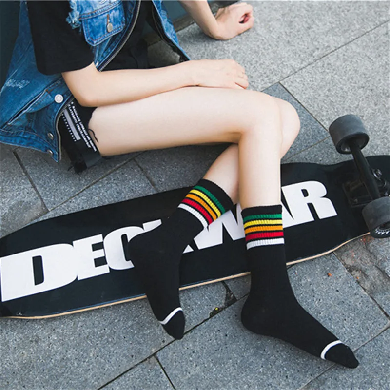 Harajuku Cool Skateborad Short Rainbow Socks Art Women Fashion White Cotton Cocks Hipster Cartoon Colored Ankle Socks Female