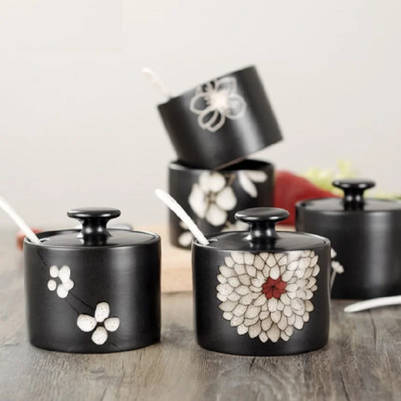 

Seasoning cans with cover ceramic tableware kitchen spoon Japanese MSG salt pot Jar