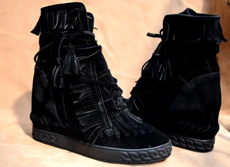 Black Fringe Platform Boots Women Rubber Sole Lace-up Height Increasing Tassel Ankle Boots High Quality Cusual Women Sneaker