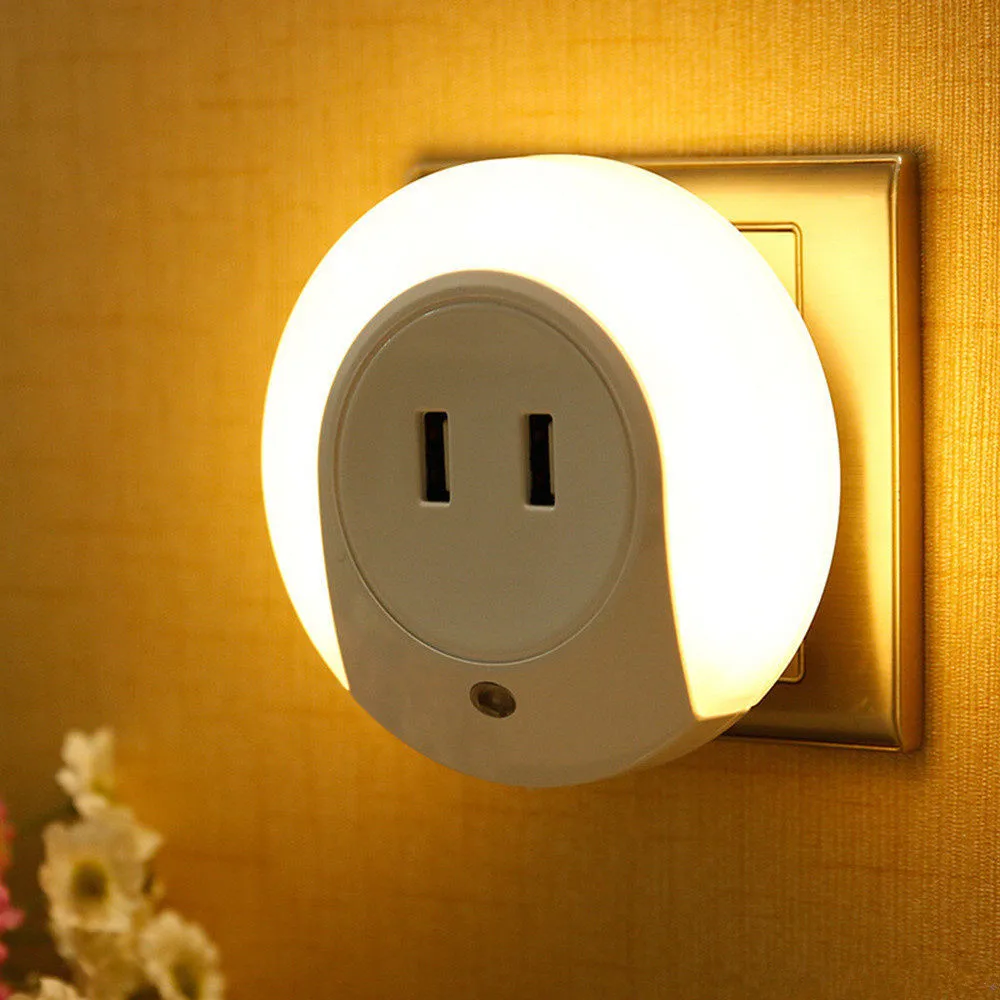 Plug In LED Night Light With 2 USB Port Charger For Mobile Phone Light Sensor Night Lamp For Bedroom Living Room Warm White