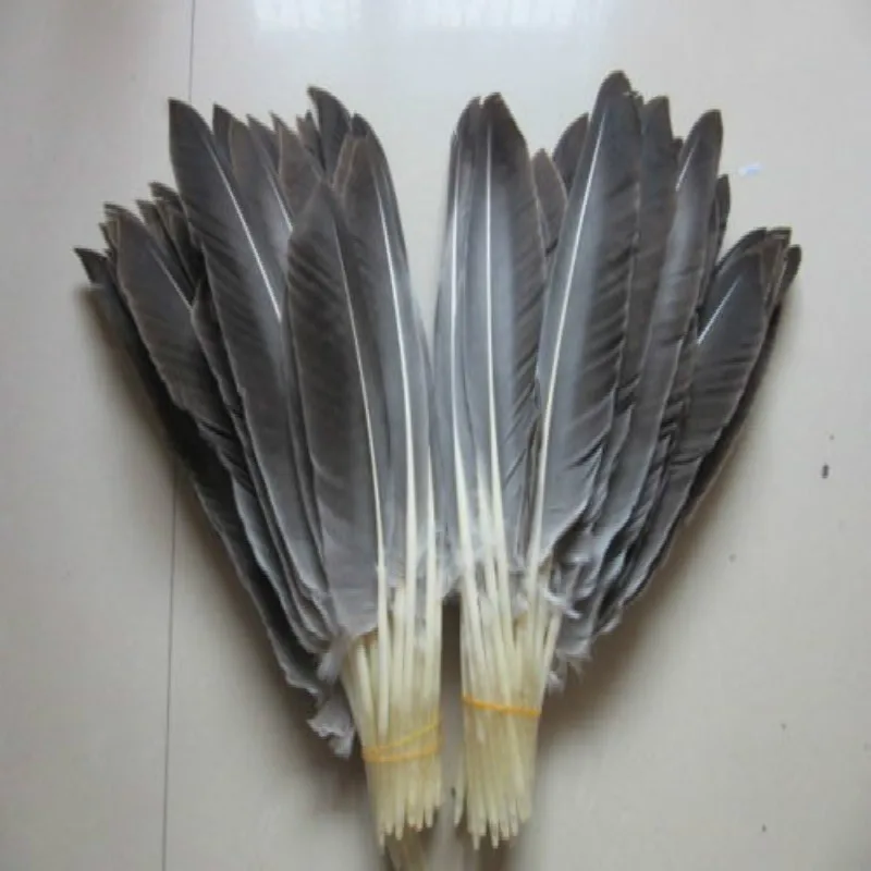Perfetto! hot 50 pz/lotto 12-14 pollici/30-35 cm Naturale selvaggio turchia piume di coda artigianato per Natale Decorazione di cerimonia nuziale