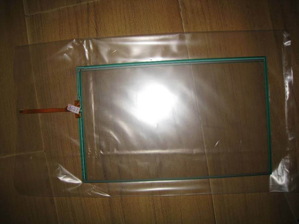 

New and original touch screen 1301-x671707