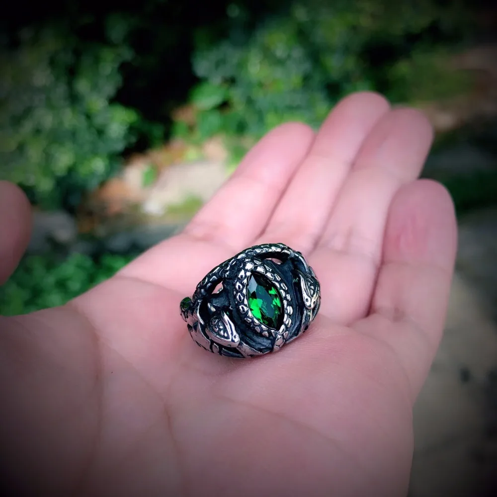 Steel soldier the ring the Balah popular fashion snake with green stone power stainless steel man religion jewelry