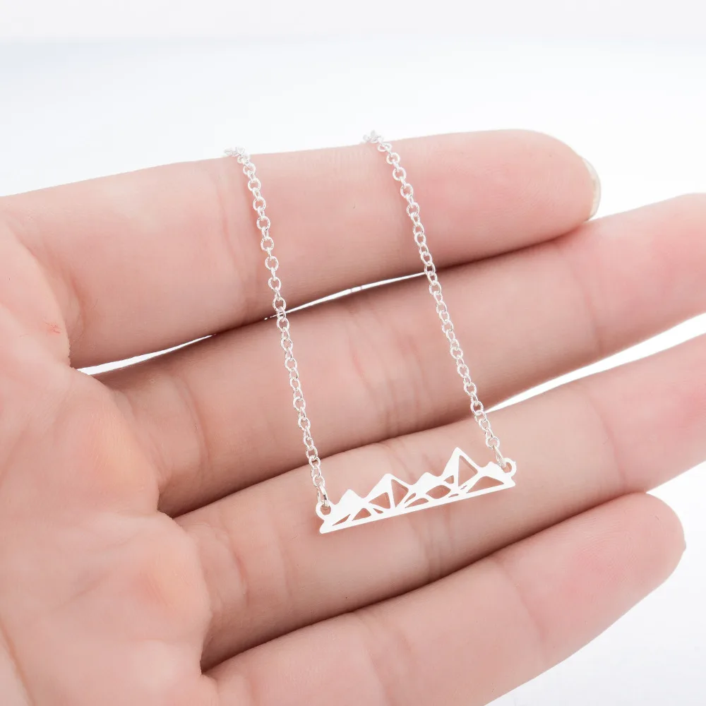 Oly2u Geometric Mountain Necklaces Unique Long Chain Necklace Pyramids Mountains Pendant For Women collares largos de moda 2024