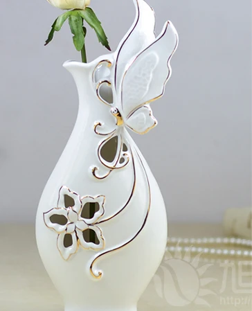 

Exquisite Chinese Classical White Porcelain Decorative Butterfly Vase