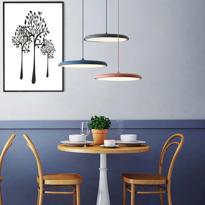 Nordic Decorative Art UFO Pendant Lights Creative Macaron Concise Acrylic Hanging Lamps for Restaurant Cafe Hotel Bedroom