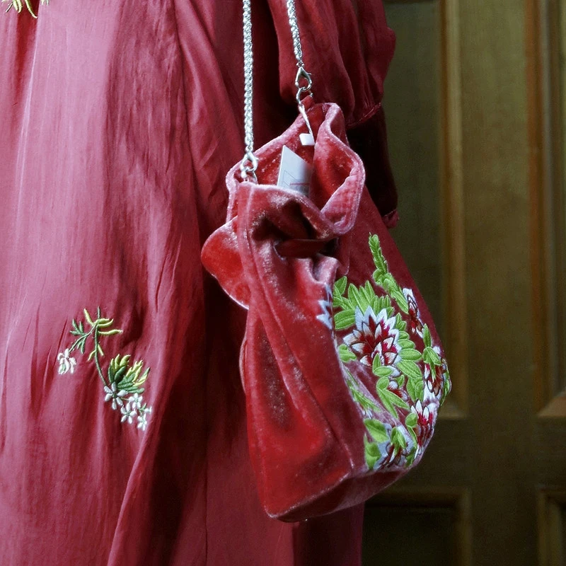 Lianer Art Embroidery Bags