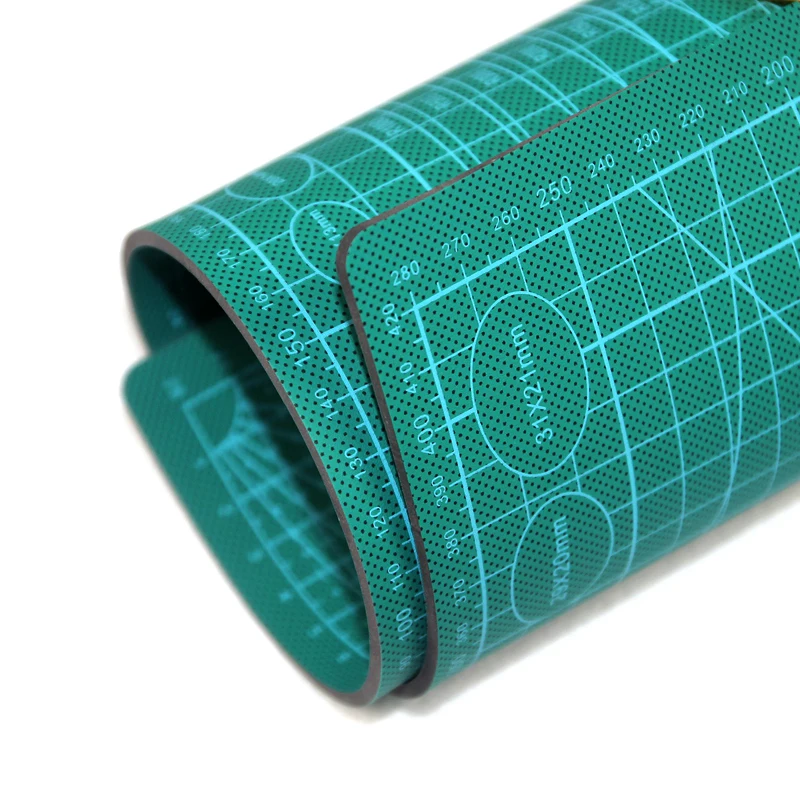 A1-4 PVC Kendinden Şifa Döner Kesme Mat Çift Taraflı Kapitone Izgara Çizgileri Baskılı Devre Kartı DIY Patchwork Zanaat Araçları Kesme kurulu