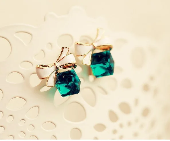 2018 Austria Exquisite Crystal Blue Water Cube Box Cube Stone Bow Stud Earrings Jewelry Wholesale Earrings For Women Pendientes