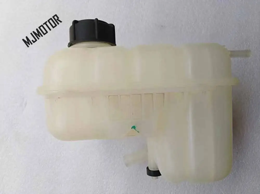 1pcs Coolant reservoir tank with cap For Chinese CHANGAN CS75 1.8T 2.0L Engine SUV Auto car motor parts S301030-0100