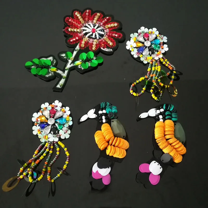 

New red flower beads birds decals accessories handmade nail colorful diamond flowers decorative beads cloth paste patch A1328