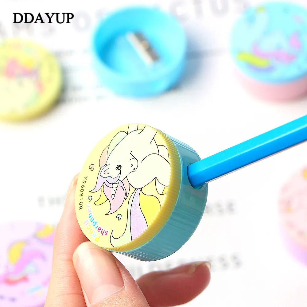 2Pcs Cute Kawaii Cartoon Unicorn Plastic Pencil Sharpener For Kids Gifts School Supplies Manual Pencil Sharpener Stationery