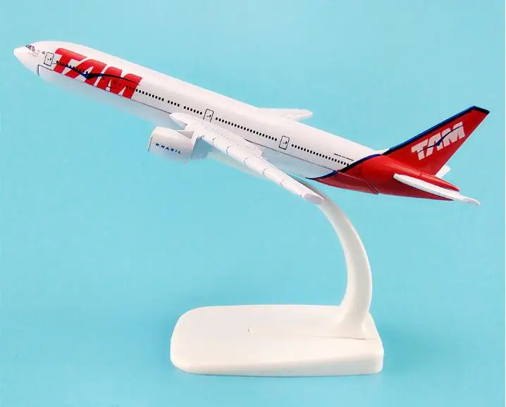 

hot sell 16CM plane model 777 Brazil Airlines aircraft ATM B777 Metal simulation airplane model for kid toys Christmas gift