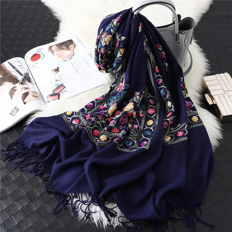 2022 designer brand women scarf winter embroidery cashmere scarves lady shawls and wraps female blanket pashmina foulard femme