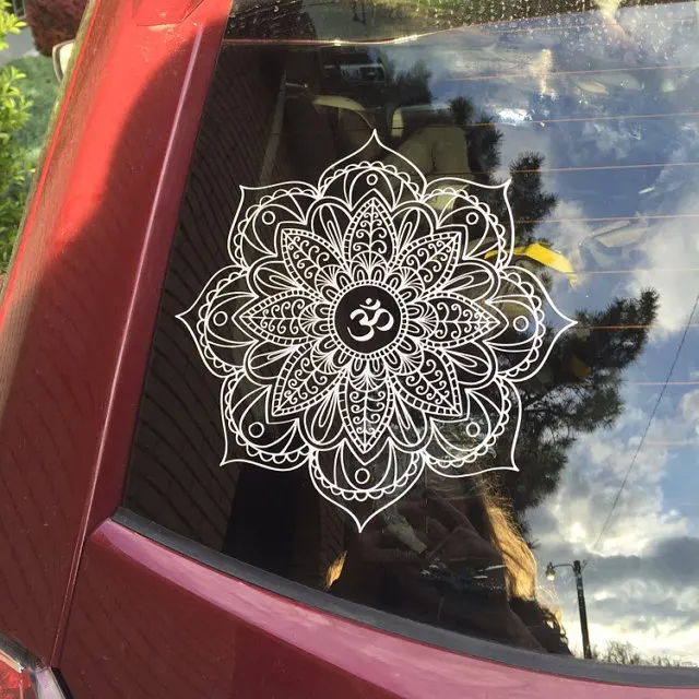 Klasyczna Mandala naklejka samochodowa OM Mandala naklejka joga naklejka wystrój w stylu Boho mandala kwiat naklejka naklejka ścienna home Decor salon A754