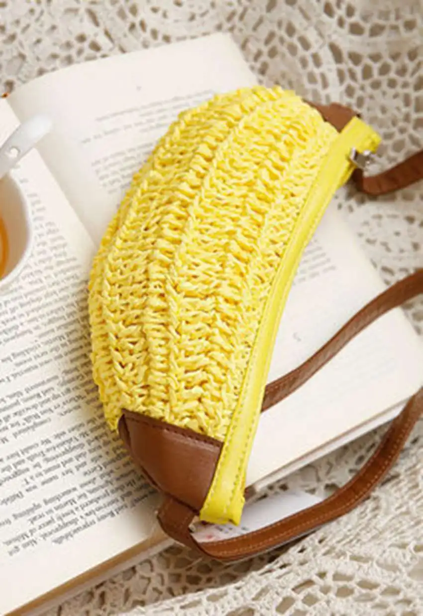 New banana Messenger bag fruit hand woven bag cute Kawaii straw bag national wind fashion retro holiday beach sandbags