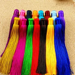 10 pcs 12 centimetri di Cotone Colorato Nappa di Seta Spazzola per Orecchino di Fascino Che Fanno di Raso Nappe Del Pendente Diy di Risultati Dei Monili Fatti A Mano artigianato