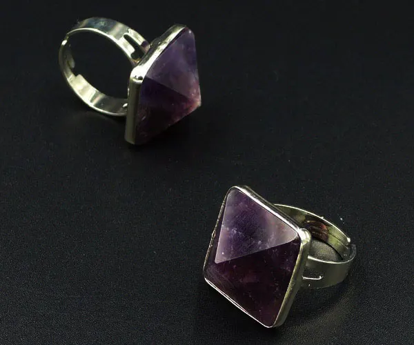 18*18mm Purple Quartz Crystal Pyramid Ring Filled Copper Casing Of Plating Platina