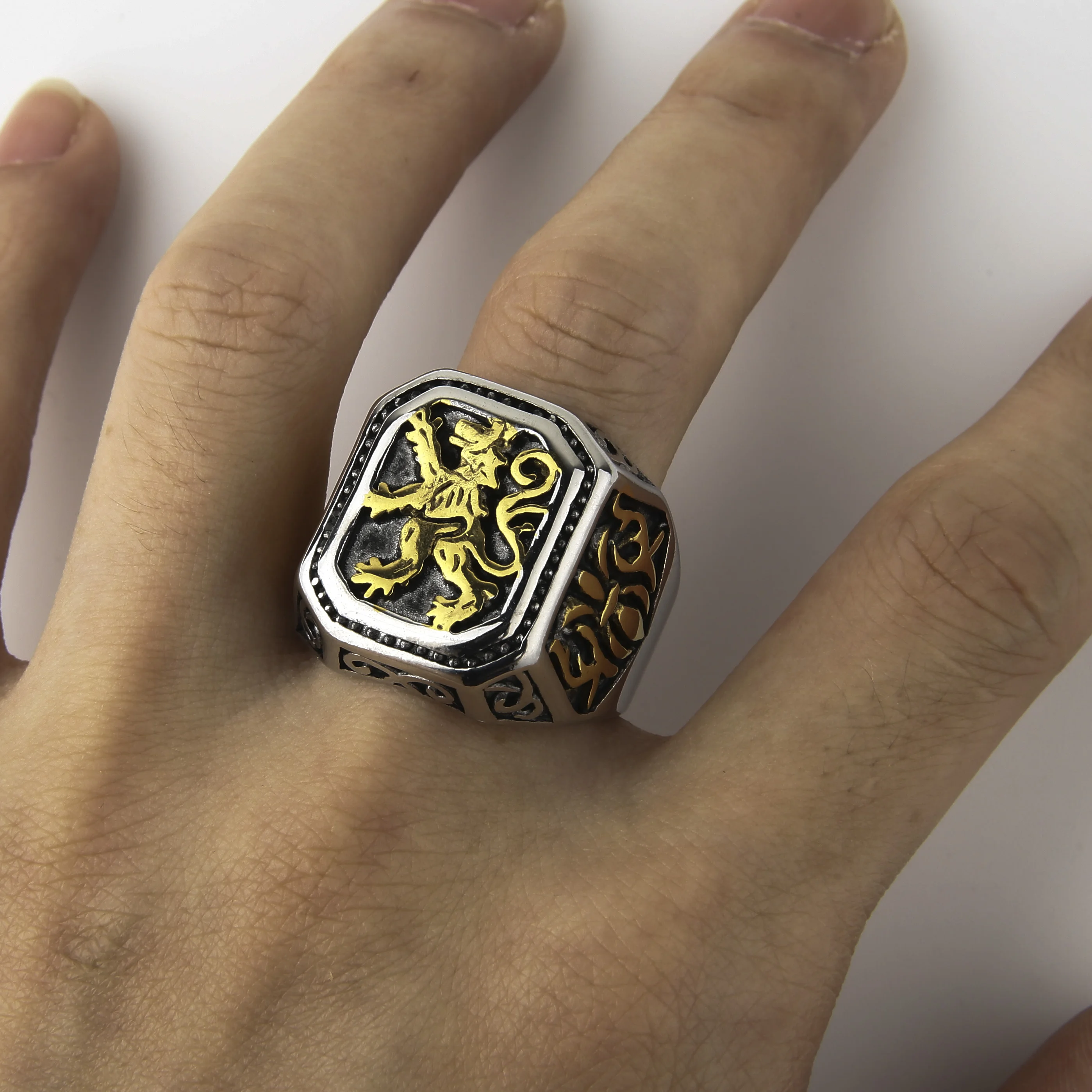 Valily New Arrival Lion Ring Punk Stainless Steel Solid Flower Vintage Ring Big For Men Cool Animal Rings Jewelry US Size