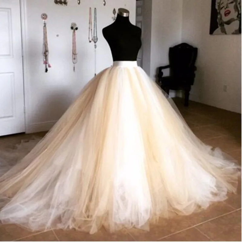 

Elegant Ivory Bridal Ball Gown Tutu Skirt High Waist Floor Length Puffy Wedding Skirt 2019 Lush Long Skirt Prom Party Gown