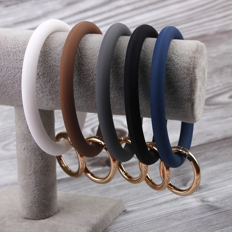 

Silicone O Key Chain Big O Ring Keychain Fasion Chic Circle Wristlet Keychain Wholesale for Women Key Wrist Strap O Key Ring
