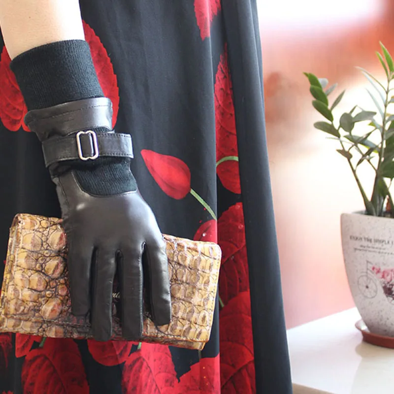 Winter Warm Goatskin Leather Gloves Women\'s Fleece Lined Extended Ribbed Cuffs Wind and Cold Resistant Split Finger Gloves