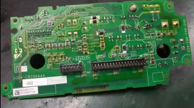 

SGDV-CB200AAA used in good condition circuit board